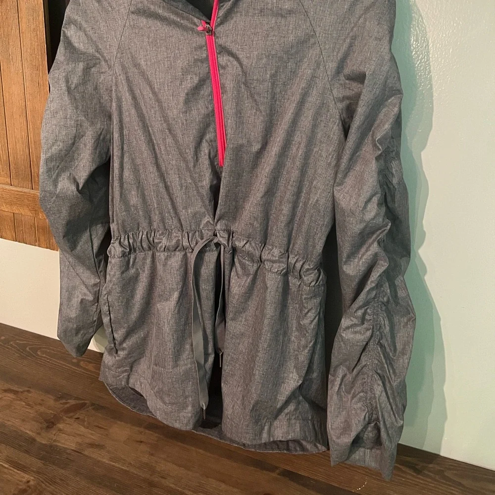 Fabletics Danielle Water Resistant Athletic Jacket Grey‎ & Pink Women's Medium